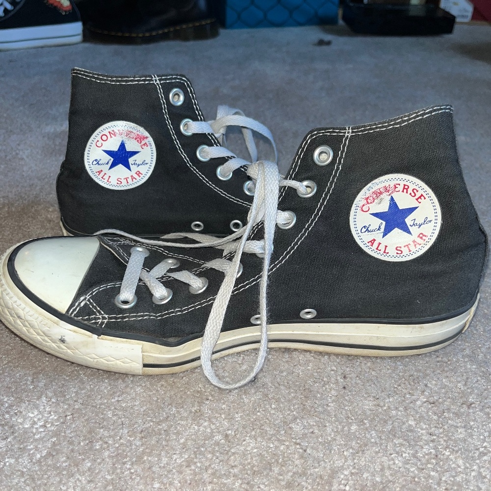 black converse
